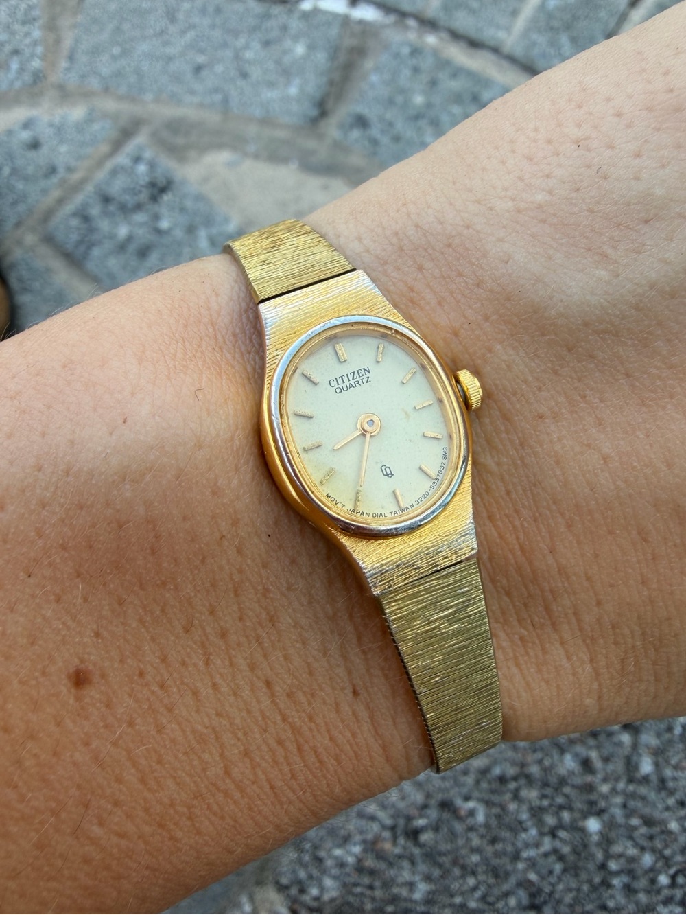 Vintage Citizen Gold-Tone Slim Oval Ladies Watch